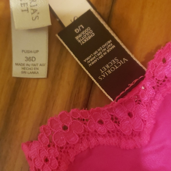 NWT NWOT 36D MED. MAJENTA BRA AND PANTIE SET - Picture 6 of 6